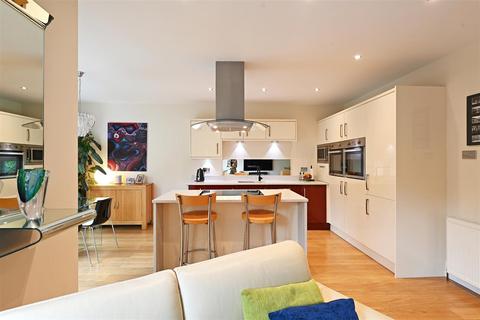 138 Bocking Lane, Sheffield, S8 7BL