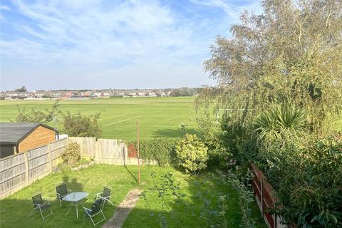 9 Shackleton Road, Wirral, CH46 2RS