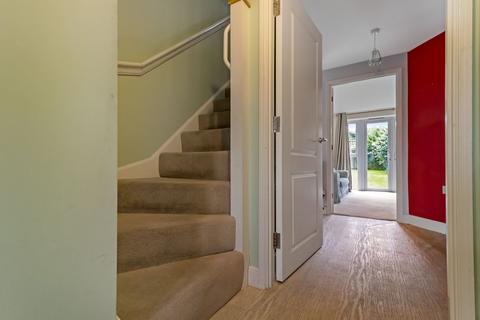 1 John Harper Close, Stroud, GL5 4HT