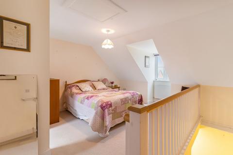 1 John Harper Close, Stroud, GL5 4HT
