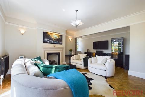 23 Arlington Drive, Nottingham, NG3 5EN