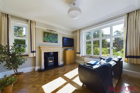 23 Arlington Drive, Nottingham, NG3 5EN