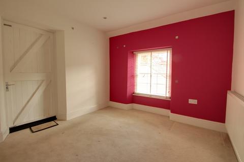 1 bedroom flat for sale, High Street, Shepton Mallet, BA4