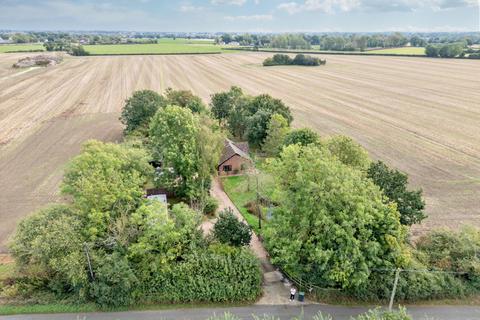 2 bedroom detached bungalow for sale, Water Lane, Worlingworth