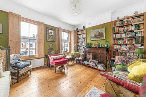 3 bedroom apartment for sale, Friern Road, East Dulwich, London, SE22