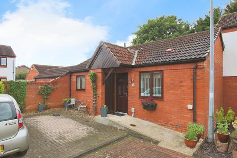 2 bedroom detached bungalow for sale, Durham Mews, Butt Lane, Beverley, HU17 8NZ