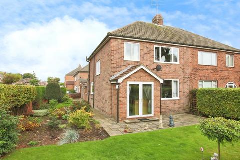 3 bedroom semi-detached house for sale, The Mount, Driffield YO25