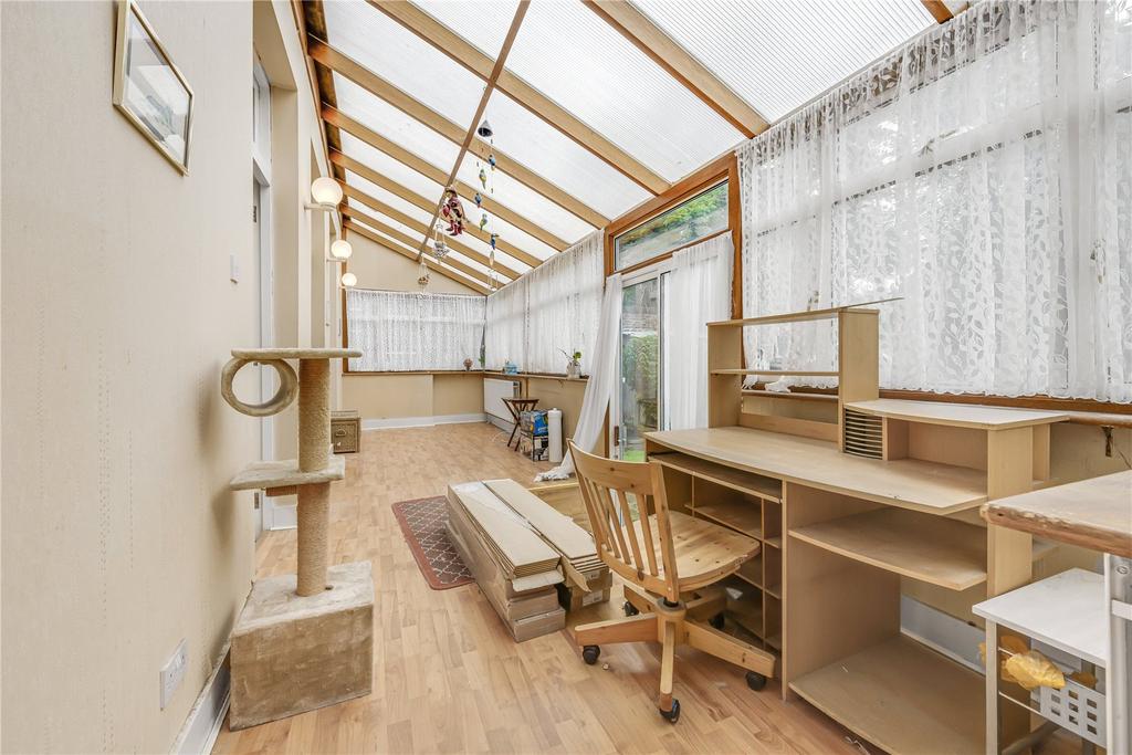Fulham Park Gardens, London, SW6 3 bed flat for sale £875,000
