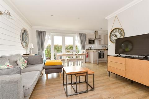 2 bedroom park home for sale, Fort Warden Road, Totland Bay, Isle of Wight