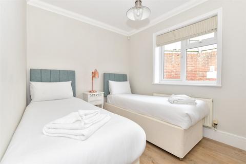 2 bedroom park home for sale, Fort Warden Road, Totland Bay, Isle of Wight