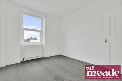 3 bedroom flat to rent, Mile End Road, Mile End, E3