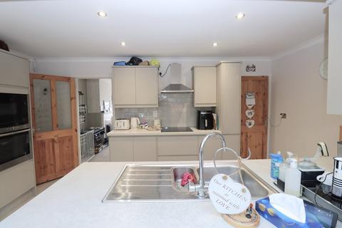 2 bedroom terraced house for sale, Beta Road, Farnborough GU14