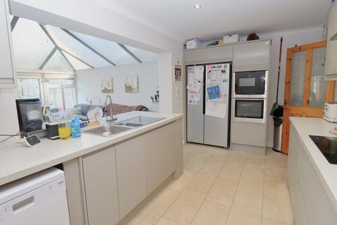 2 bedroom terraced house for sale, Beta Road, Farnborough GU14
