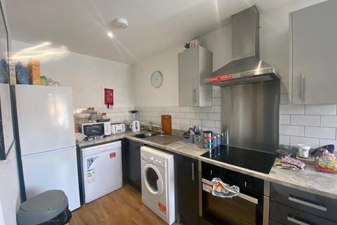 2 bedroom flat to rent, Montpelier Road, Nottingham NG7