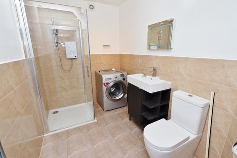 3 bedroom terraced house to rent, Merlin Grove, Hainault, IG6