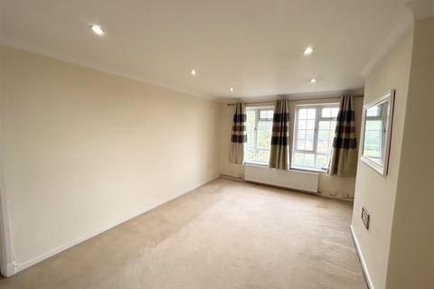 2 bedroom maisonette for sale, Hollygrove, Bushey Heath WD23