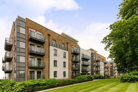 2 bedroom flat to rent, Holford Way, Roehampton, London, SW15