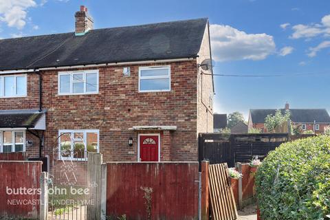 3 bedroom semi-detached house for sale, Pennine Way, Newcastle