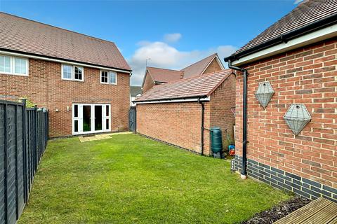 3 bedroom semi-detached house for sale, Ockenden Road, Littlehampton, West Sussex