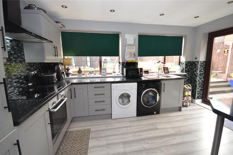 3 bedroom detached house for sale, Fulmar Court, Leeds, West Yorkshire