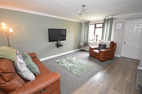 3 bedroom detached house for sale, Fulmar Court, Leeds, West Yorkshire