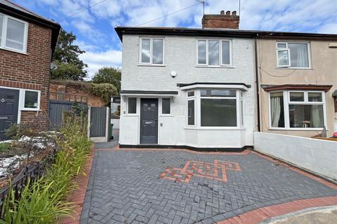 3 bedroom semi-detached house to rent, Cramworth Grove, Nottingham NG5