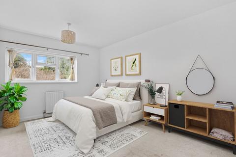 8 Warwick Road, Stevenage, SG2 0QU