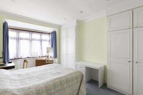 7 Croft Gardens, London, W7 2JQ