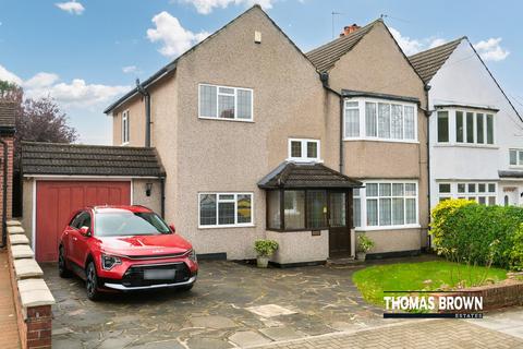 4 bedroom semi-detached house for sale, Hillcrest Road, Orpington