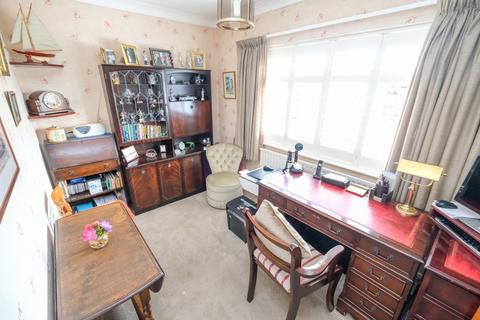 Halcyon Lodge Chelsfield Lane, Orpington, BR6 7RS