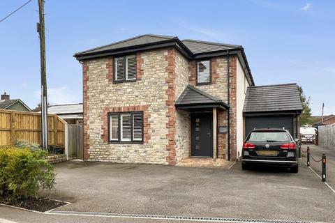 4 bedroom detached house for sale, Hillwood Lane, Warminster