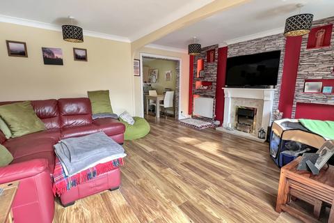 3 bedroom terraced house for sale, Pampas Court, Warminster