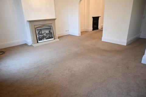 2 bedroom apartment to rent, Otley Road, Leeds LS20