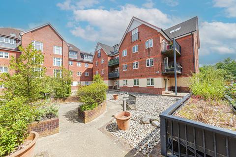 2 bedroom apartment to rent, Camberley, Surrey