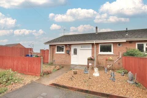 2 bedroom terraced bungalow for sale, Peyton Close, Doddington