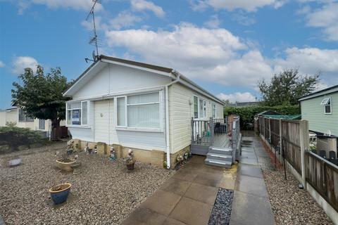 2 bedroom detached bungalow for sale, Riverside Park, Burton-On-Trent DE14