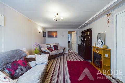 2 bedroom detached bungalow for sale, Riverside Park, Burton-On-Trent DE14