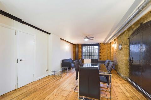 2 bedroom apartment to rent, Weston Street, London Bridge