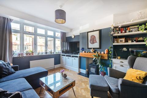 64 Birchwood Avenue, Wallington, SM6 7EN