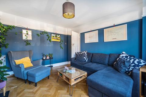 64 Birchwood Avenue, Wallington, SM6 7EN
