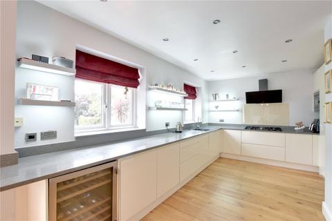 28 Dobell Road, London, SE9 1HE
