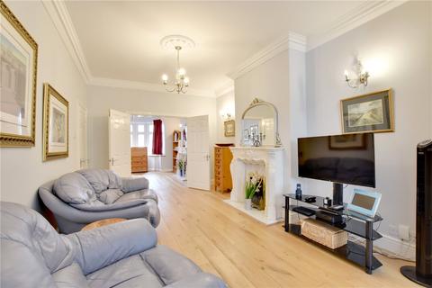 28 Dobell Road, London, SE9 1HE