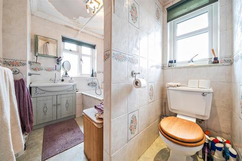 102 West Hill, Wembley, HA9 9RR