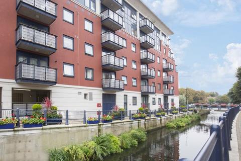 2 bedroom apartment for sale, Wadbrook Street, Kingston Upon Thames KT1