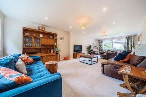 4 bedroom detached house for sale, Newbury,  Berkshire,  RG14