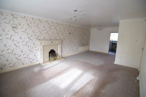 2 bedroom ground floor flat to rent, Newton Drive, Blackpool