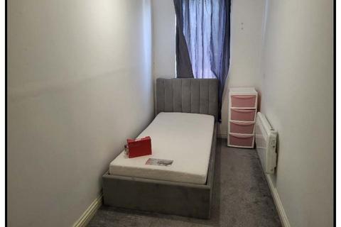 2 bedroom flat for sale, London SE6