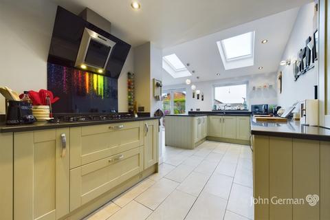 18 Robin Close, Uttoxeter, ST14 8TP