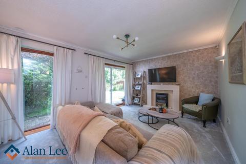 128 Abbey Road, Macclesfield, SK10 3PA