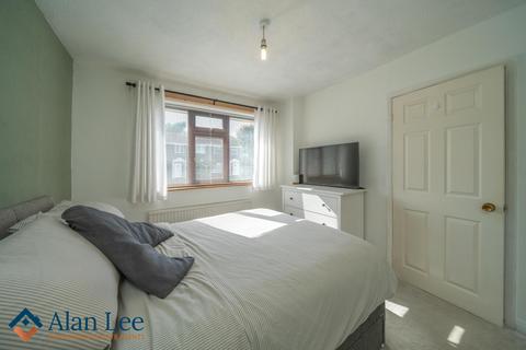 128 Abbey Road, Macclesfield, SK10 3PA